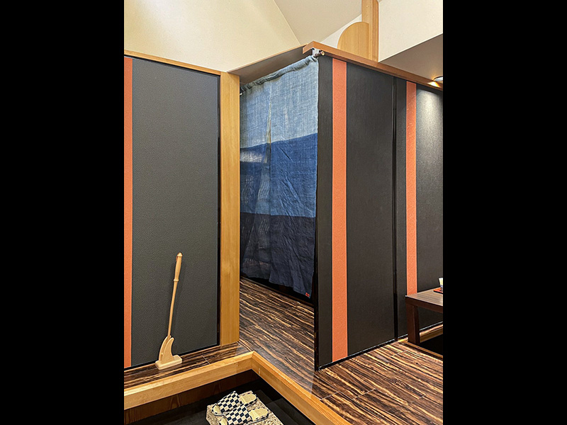 神楽坂店 半個室入口
